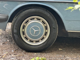 Mercedes-Benz 200 T 7 míst, Servisní k.+DK 1981