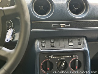 Mercedes-Benz 200 T 7 míst, Servisní k.+DK 1981