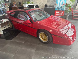 Pontiac Fiero GT,2.8,93KW, V6,+2.MOTOR 1988