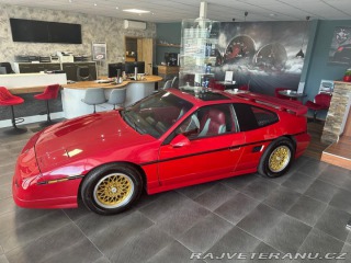 Pontiac Fiero GT,2.8,93KW, V6,+2.MOTOR 1988