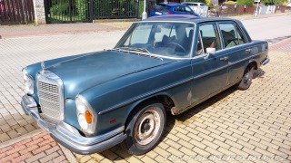 Mercedes-Benz 220 W108
