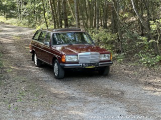 Mercedes-Benz 240 TD S123