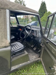 Land Rover Defender 1985