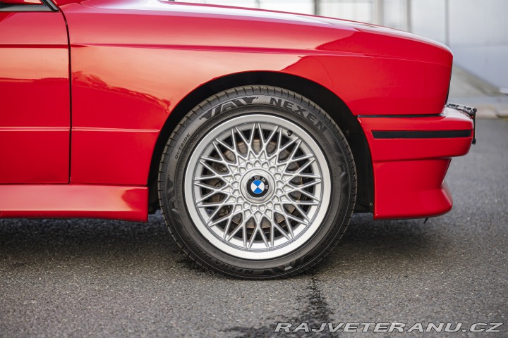 BMW M3 M3 E30 1990