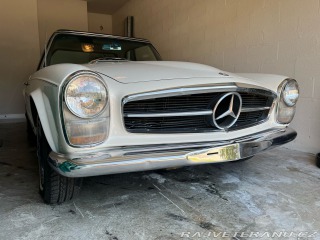 Mercedes-Benz SL pagoda