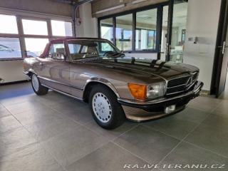 Mercedes-Benz SL 300 SL R107 1986