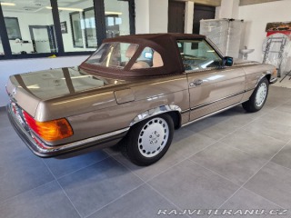 Mercedes-Benz SL 300 SL R107 1986