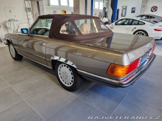 Mercedes-Benz SL 300 SL R107 1986