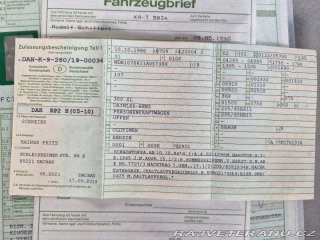 Mercedes-Benz SL 300 SL R107 1986