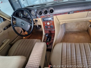 Mercedes-Benz SL 300 SL R107 1986