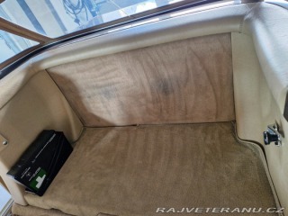 Mercedes-Benz SL 300 SL R107 1986