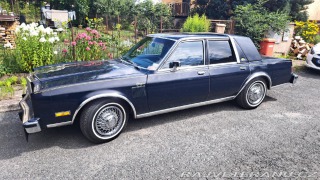 Chrysler New Yorker Fift Avenue