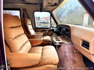 Ford Econoline E-150 5.8 V8 1983