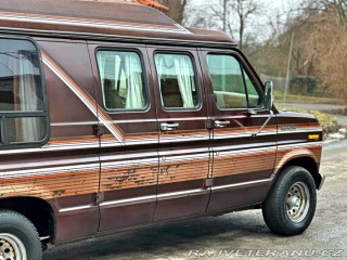 Ford Econoline E-150 5.8 V8 1983