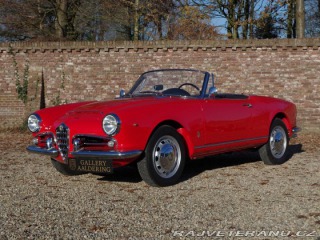 Alfa Romeo Giulia 1600 Spider