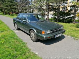 Nissan  Gxe Stanza 2.0