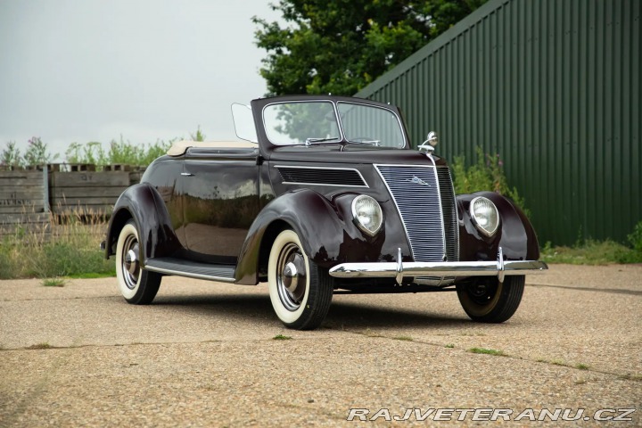 Ford V8 Roadster Deluxe 1937