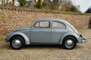 Volkswagen Brouk Beetle Oval Window