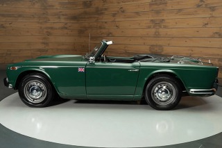 Triumph TR4