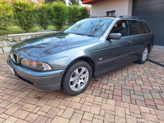 BMW 5 E39,525i