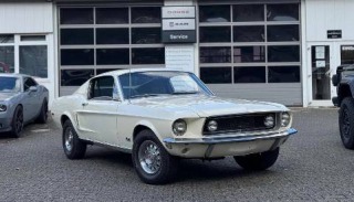 Ford Mustang Fastback 428