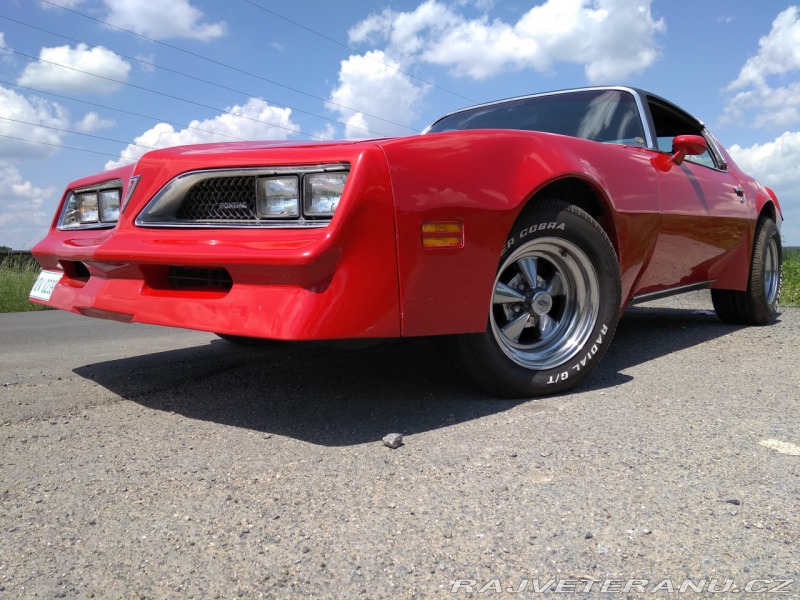 Pontiac Firebird Esprit