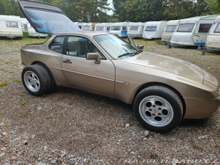 Porsche 944 Turbo